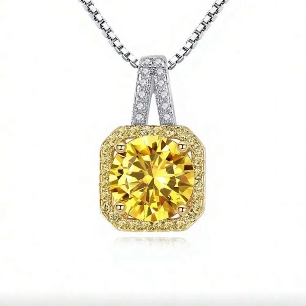 Yellow Diamond necklace Q552